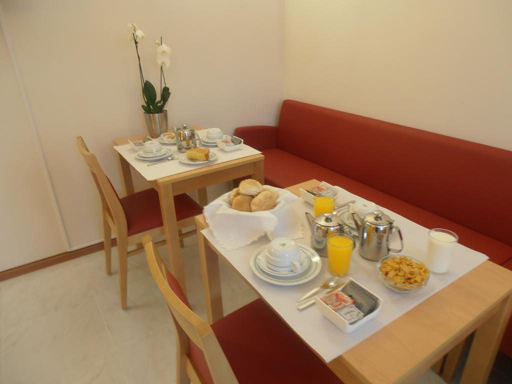 Hotel S. Marino Порто Екстериор снимка